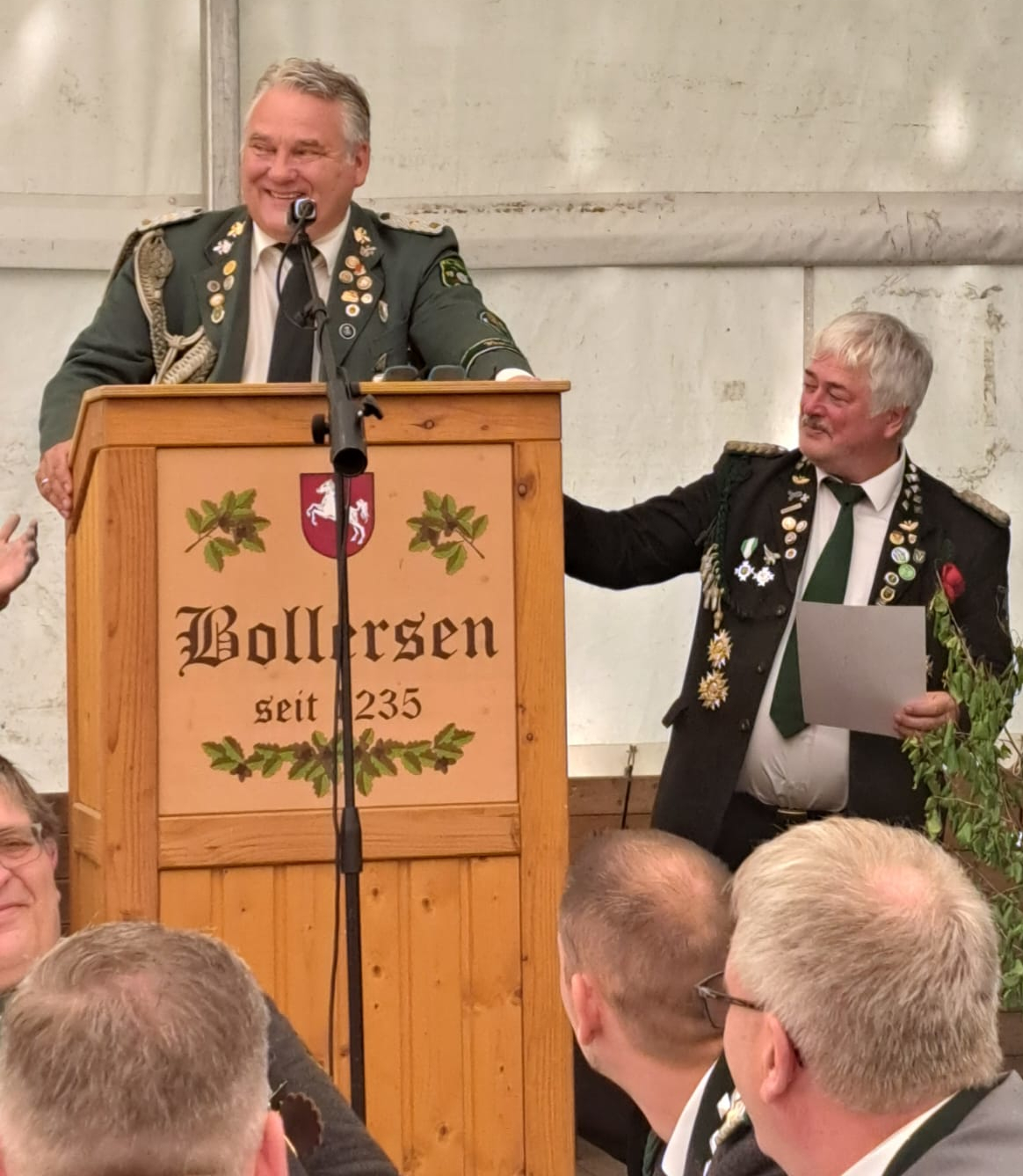 Kreismusikleiter Lutz Kleineberg bei seiner Ansprache an die Festgesellschaft