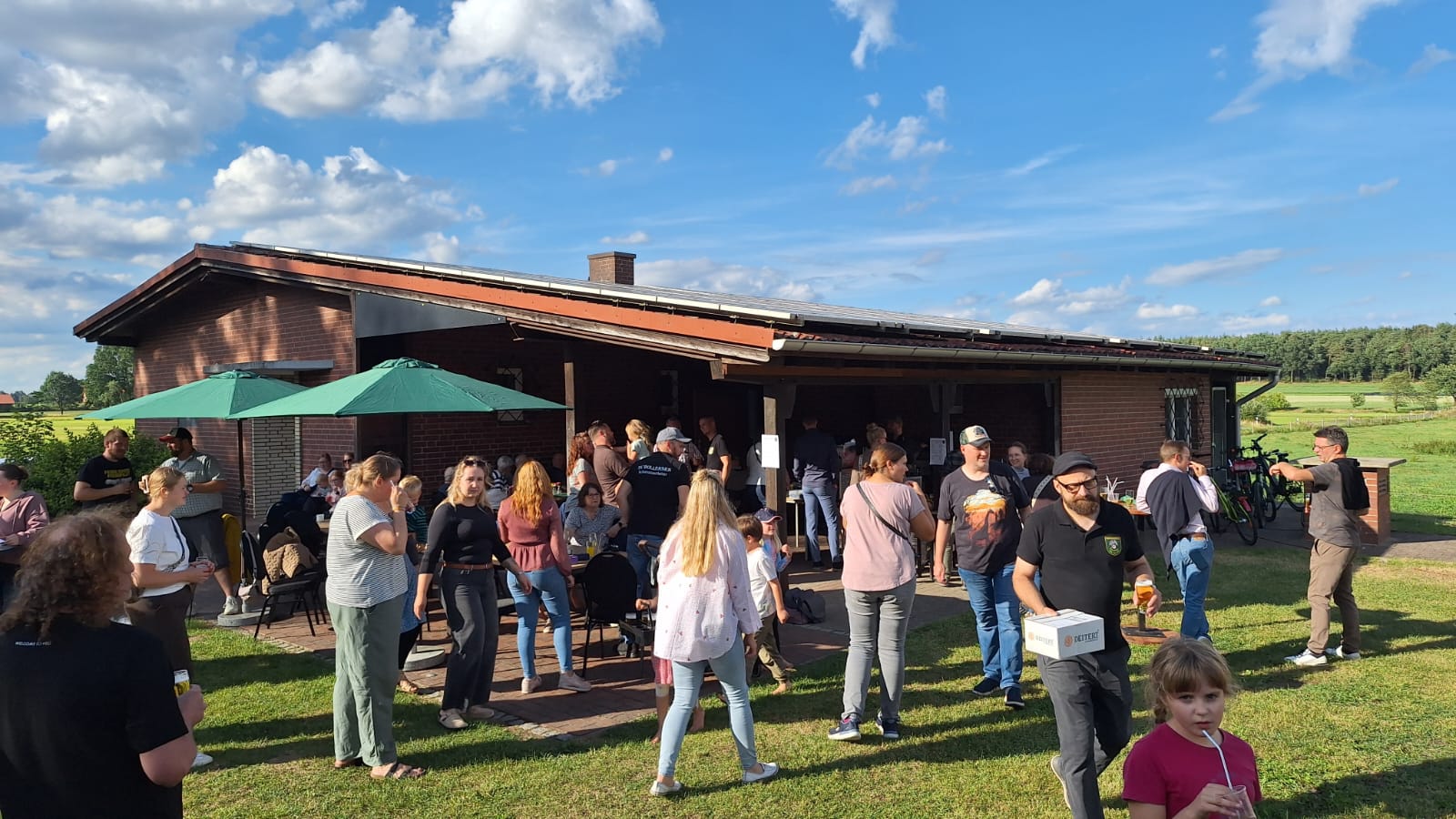 Gut besucht: das Sommerfest in Bollersen